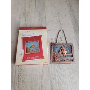 Hallmark our friendship Winnie Pooh‎ ornament Xmas